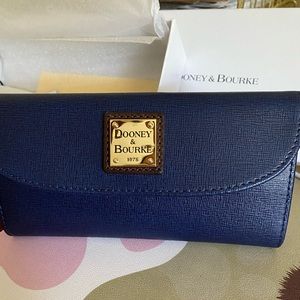 Dooney & Bourke Wallet
